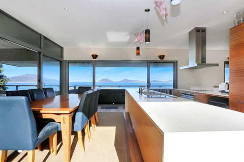 Architectural Design On The Beach - Accommodation Asia 3