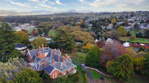 Arcoona Manor - Accommodation Guide 4