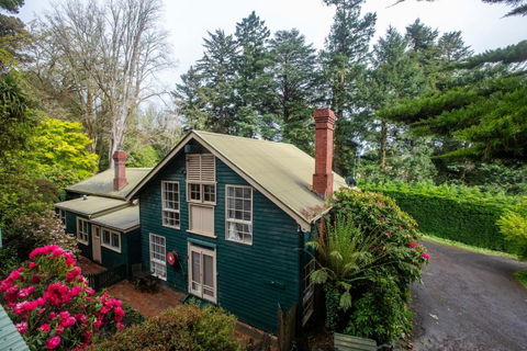 Ard Choille Cottages - Accommodation Guide 0