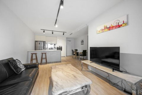 Arena Apartments - Accommodation Guide 1