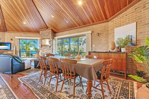 Argia Jervis Bay - Accommodation Guide 2