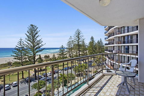Aries Holiday Apartments - Accommodation Guide 0