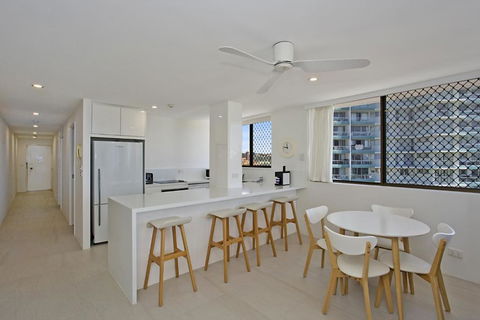 Aries Holiday Apartments - Accommodation Guide 3