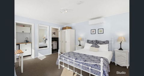 Aroha Studio - Accommodation Guide 0