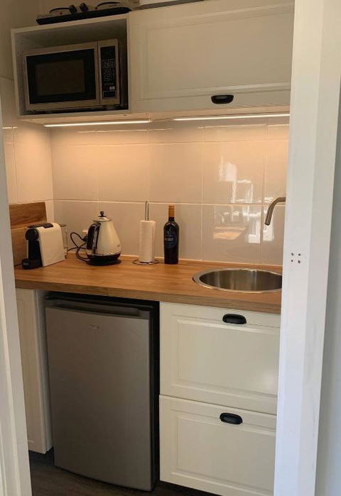 Aroha Studio - Accommodation Guide 3