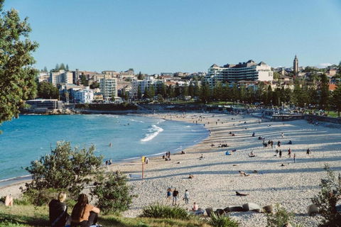 Art Deco Coastal Living, Minutes To The Sand - Accommodation Guide 2