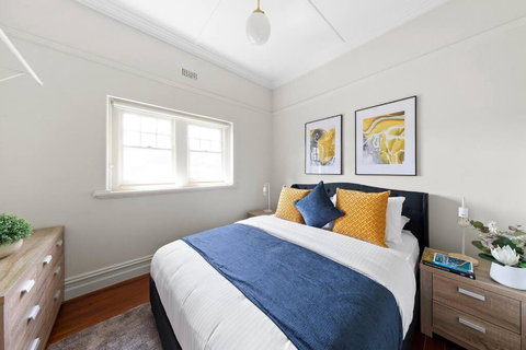 Art Deco Hideaway - St Kilda - Accommodation Asia 2