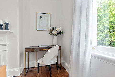 Art Deco W Modern Twist 1Bed 1Bath 1Car New Farm - Accommodation Guide 3