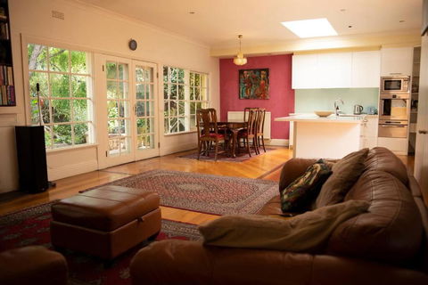 Art House On The Park - Accommodation Guide 0