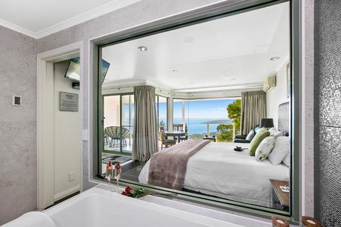 Arthurs Views - Accommodation Guide 4
