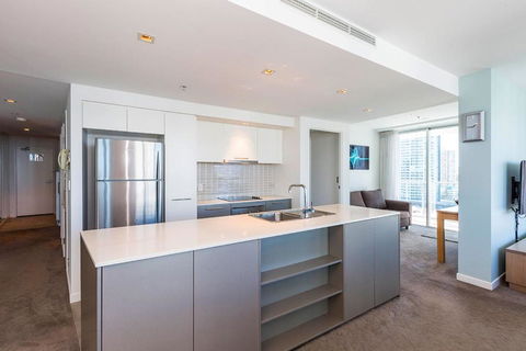 Artique Surfers Paradise - Official - Accommodation Guide 1