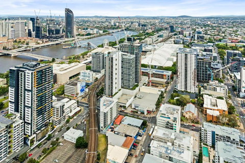 Artisan Apartments South Brisbane - Accommodation Asia 1