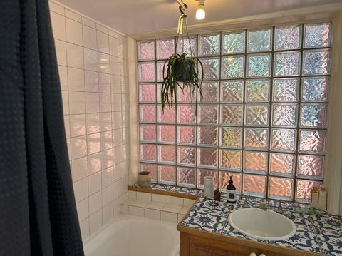 Artsy North Melbourne 2-Bedder - Accommodation Guide 1