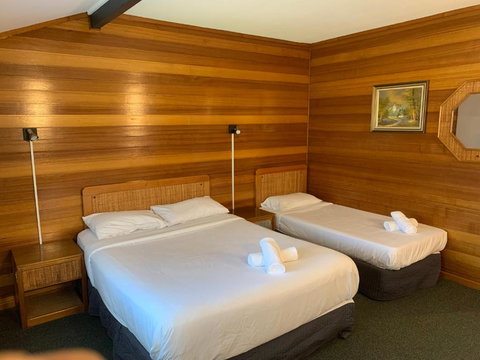 Ascot Motor Inn - Accommodation China 3