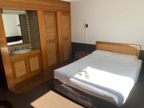 Ascot Motor Inn - Accommodation China 4