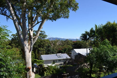 Ashmore - Accommodation Guide 0