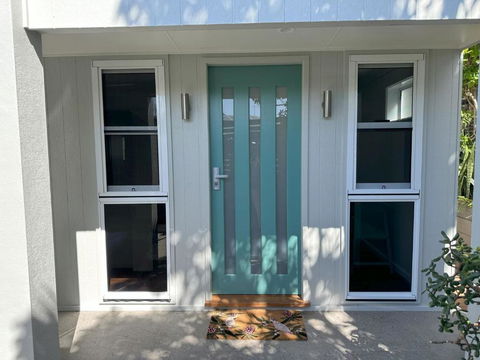 Ashmore - Accommodation Guide 2