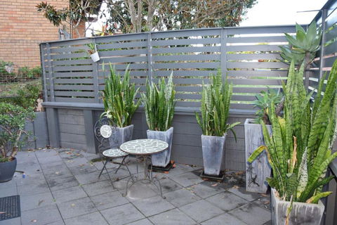 Ashmore - Accommodation Guide 3