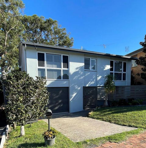 Ashmore - Accommodation Guide 1