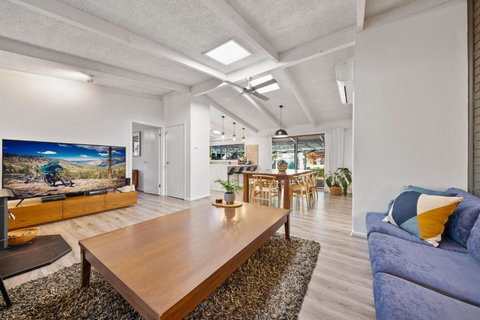 Ashwood Alpine House - Accommodation Asia 2