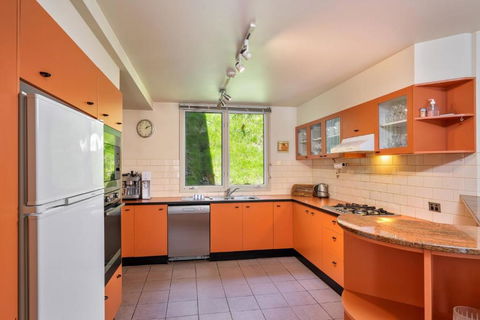 Aspect 5 Chalet A Stones Throw From All Thredbo Has To Offer - Accommodation Guide 4