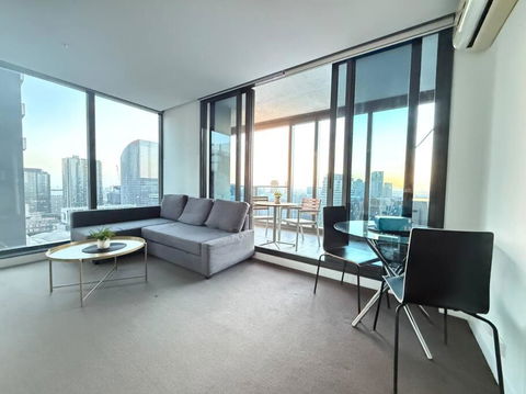 Astonishing 2B2B UpperWestSide Residence Opposite Southern Cross Station - Accommodation Guide 0