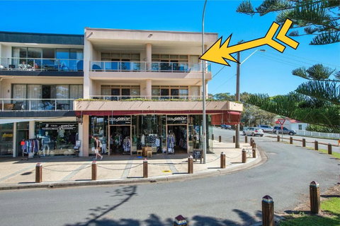 Astor Apartment 2 - Bring Your Own Linen - Accommodation Asia 1