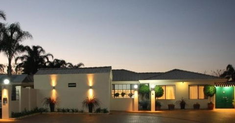 Astoria Retreat Bed & Breakfast - Accommodation Guide 0