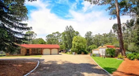 At Holiday House - Accommodation Guide 0