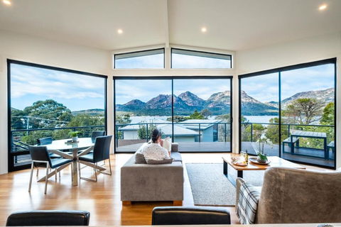 At The Bay - Accommodation Guide 0
