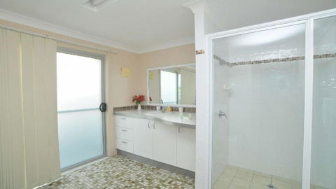 At The Beach - Lennox Head - Accommodation Guide 1