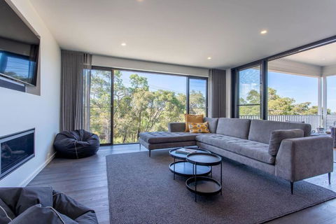 Attunga I Private Properties - Accommodation Guide 4