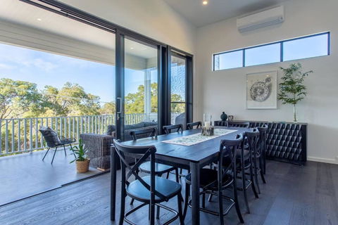 Attunga I Private Properties - Accommodation Guide 1