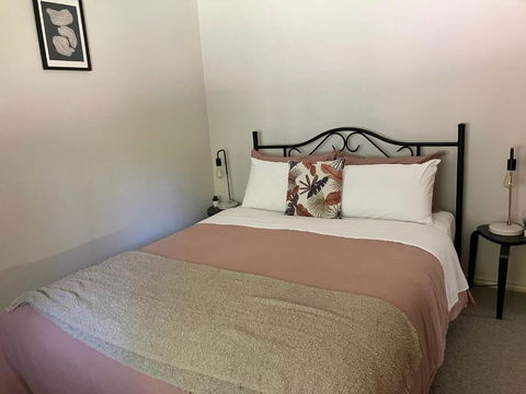 Auburn Hideaway - Accommodation Guide 4