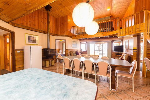 Augusta Sheoak Chalets - Accommodation Guide 3