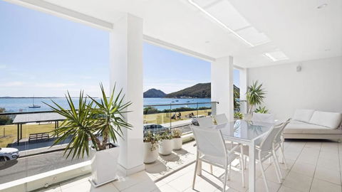 Aura 2 Apartment With Spectacular Views - Accommodation Guide 0