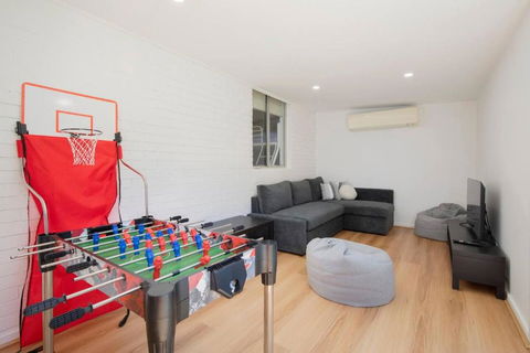 Aurora Grove - A Familly Retreat At Caves Beach - Accommodation Guide 2