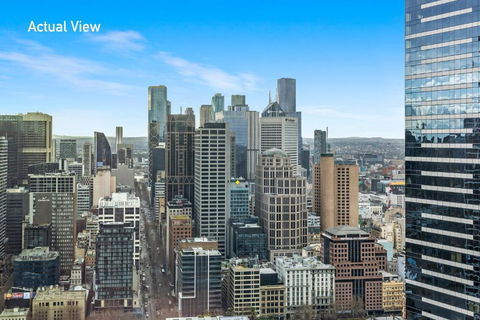 Aus108 - 1B1B With Breathtaking City Views - Accommodation Guide 1