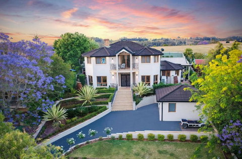 Aussie Escape Poolside Comfort And Relaxation - Accommodation China 0