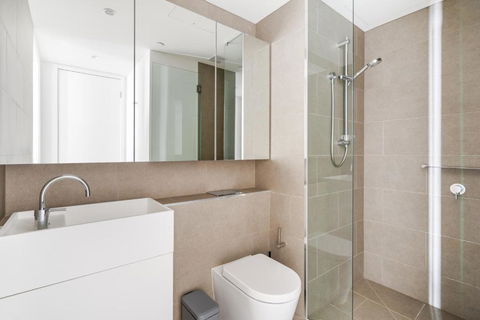 Australia 108 Building Southbank Apartment - Sleeps 4 - Accommodation Guide 3