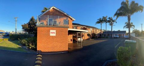 Avaleen Lodge Motor Inn - Accommodation Guide 4