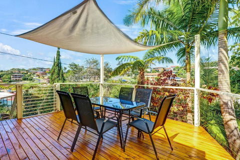 Avalon 2 - Accommodation Guide 0