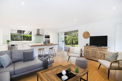 Avenue 36 - Accommodation Asia 0