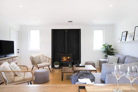 Avenue 36 - Accommodation Asia 4