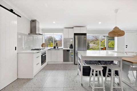 Avenue Delight - Accommodation China 3