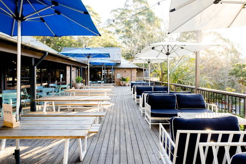 Avoca Beach Hotel - Accommodation Guide 0