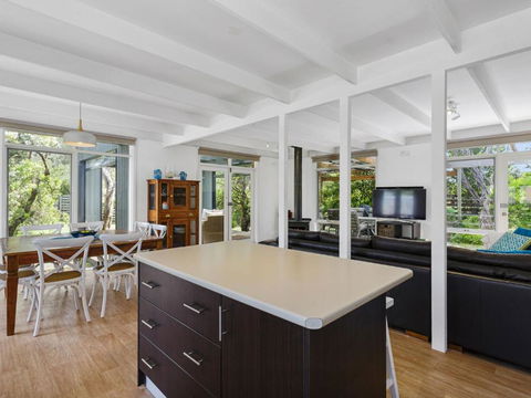 Avonlea Sorrento Holiday House - Accommodation Guide 3
