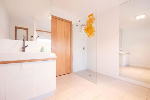 Awesome Beach House Bicheno - Accommodation Guide 3