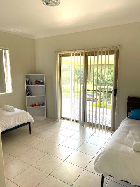 Azalea Grove - Family Or Friends Getaway - Accommodation Guide 4