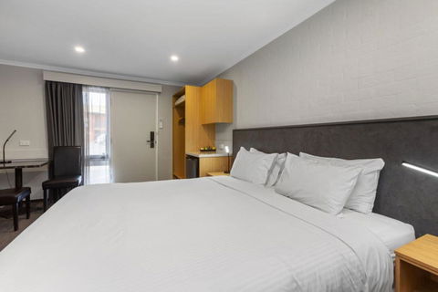 Apollo Bay Motel & Apartments, BW Signature Collection - Accommodation Guide 4